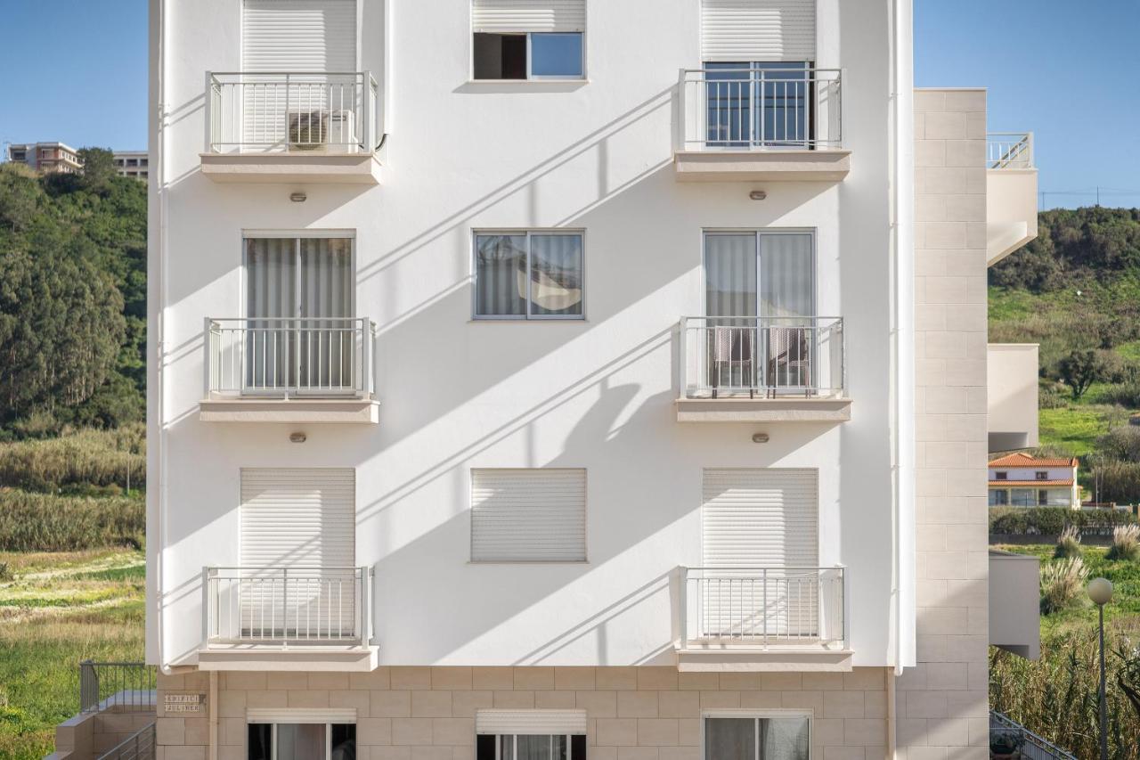 Ocean Getaway - Private Parking And Sea View Apartment Nazaré Exterior photo